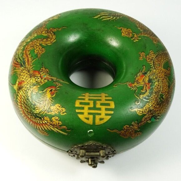 Vintage Asian Round Donut Necklace Jewelry Trinket Box Green Dragons Hinged - Picture 1 of 11